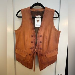 SUNDANCE Distressed Leather Vest Large - NWT